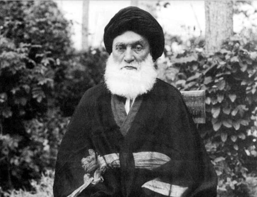 مروری بر مبارزات فرهنگی آیتالله بروجردی در دوران پهلوی